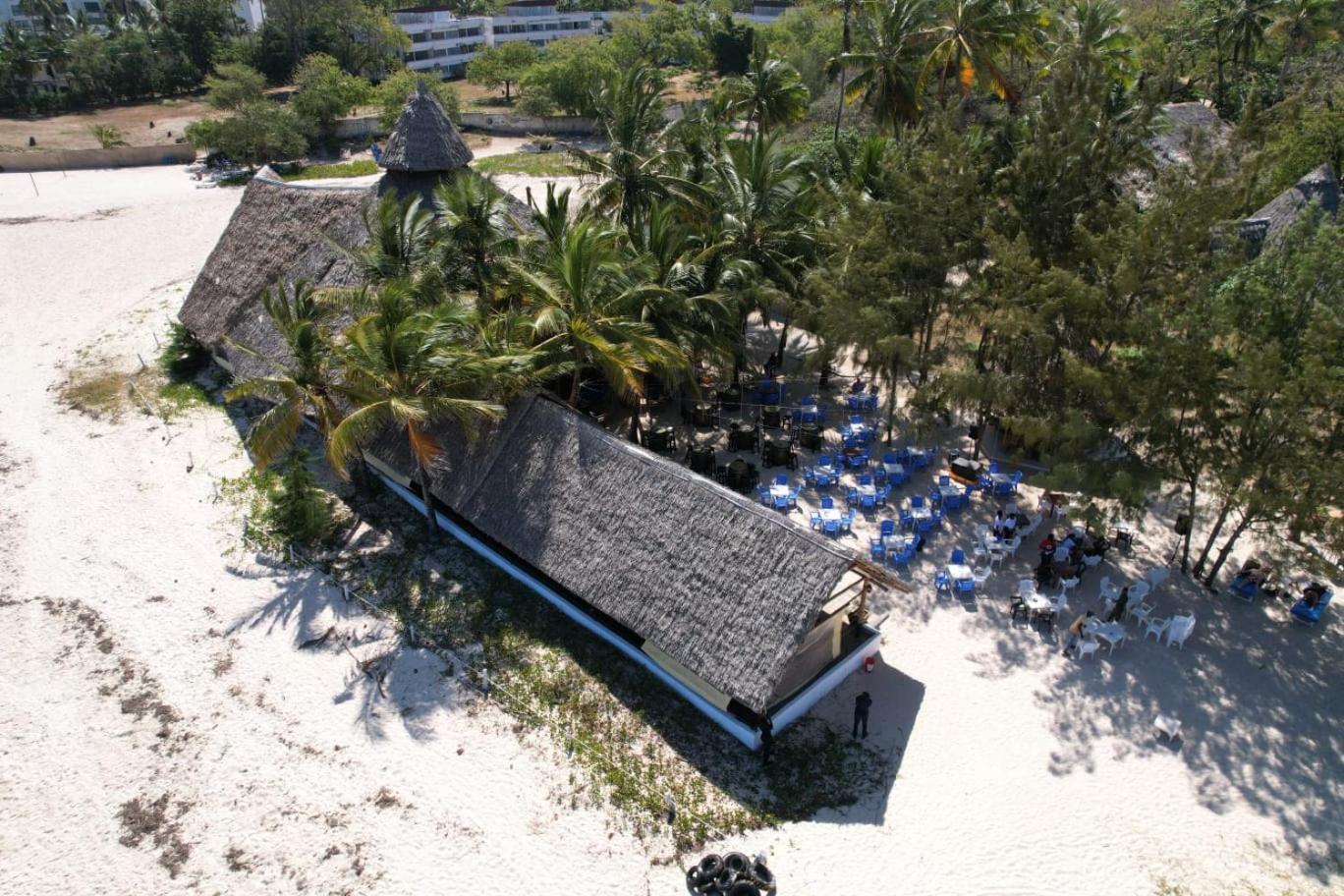 The New Big Tree Beach Resort Mombasa Eksteriør billede